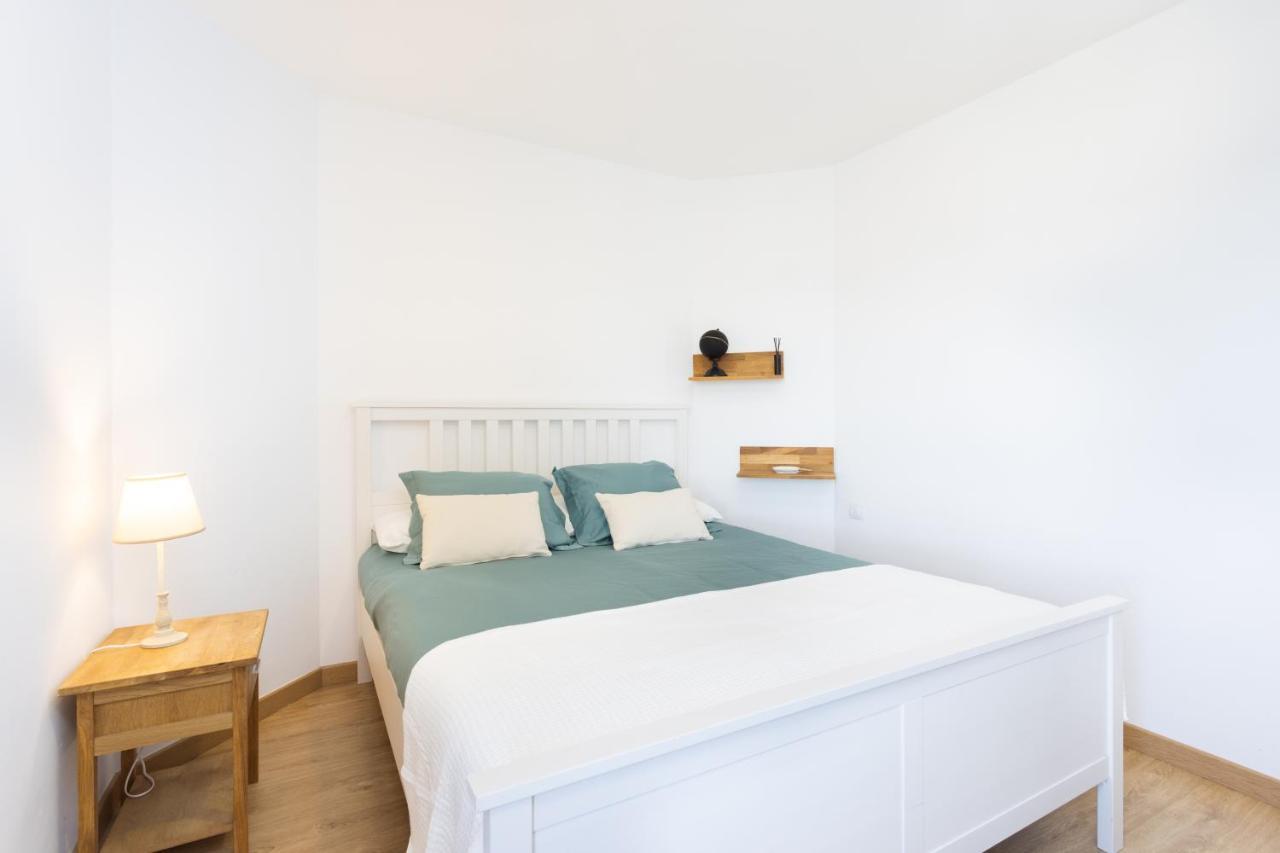 Home2Book Comfy Beachfront Radazul Exteriör bild
